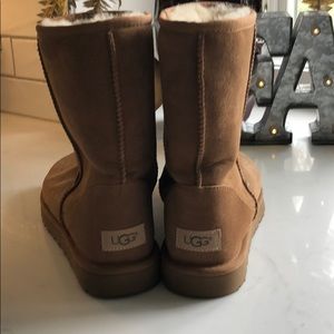 Ugg Classic Short 10